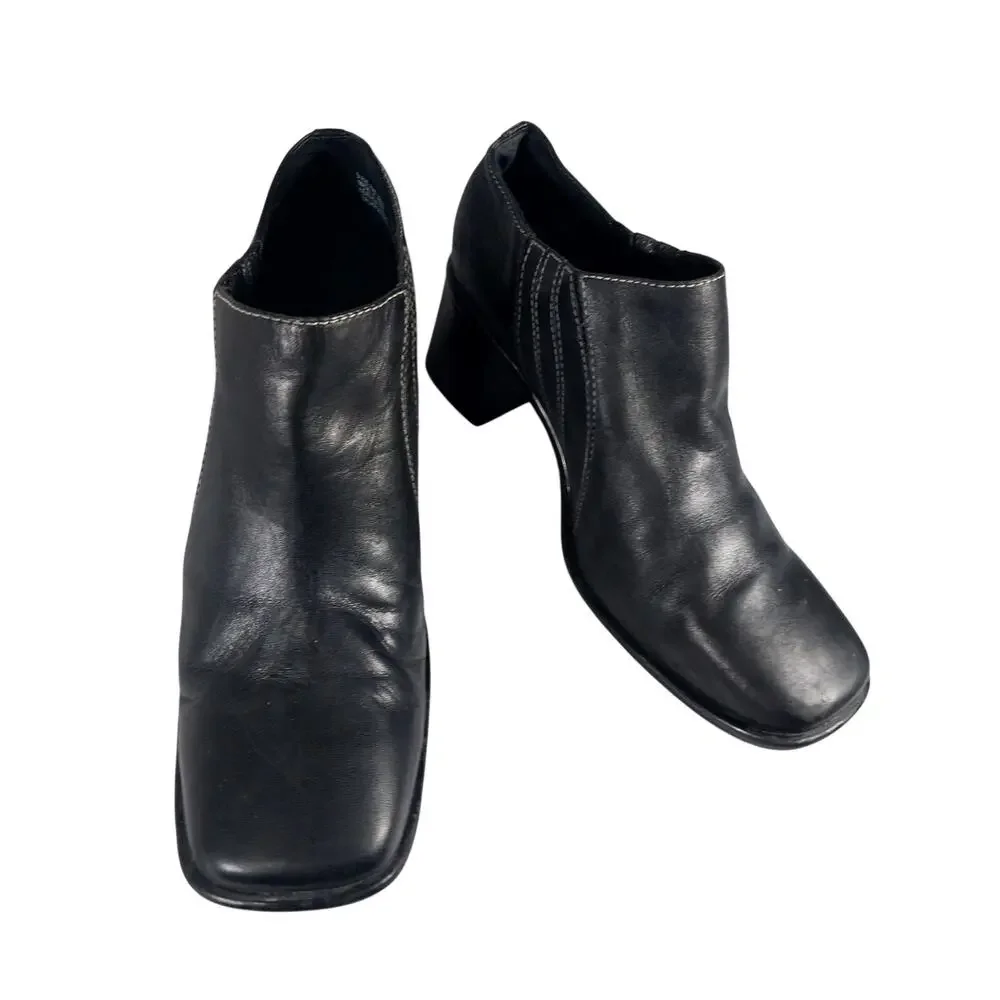 Clarks from come